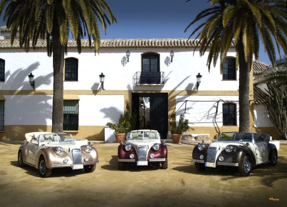 Open top wedding car Marbella